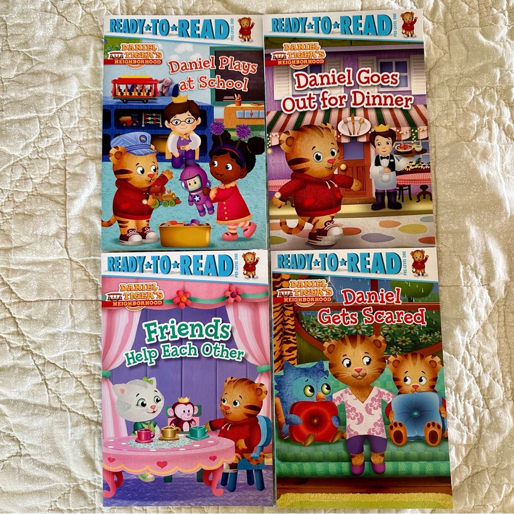 *NEW* Set of four DANIEL TIGER’S NEIGHBORHOOD Ready to Read Pre-Level One Books
